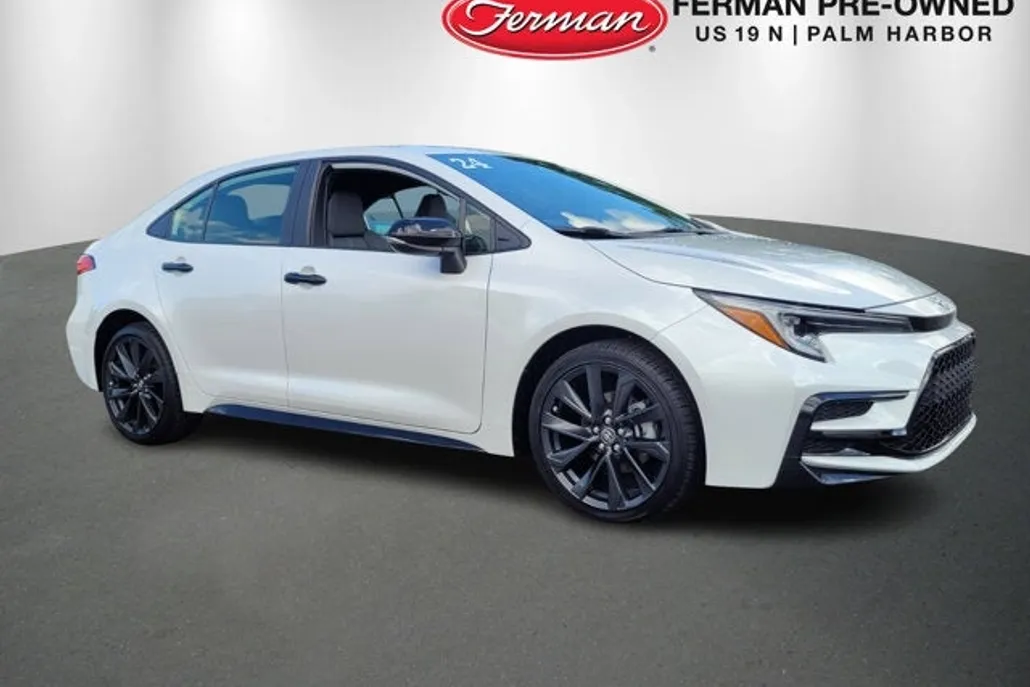 2024 Toyota Corolla SE photo 1