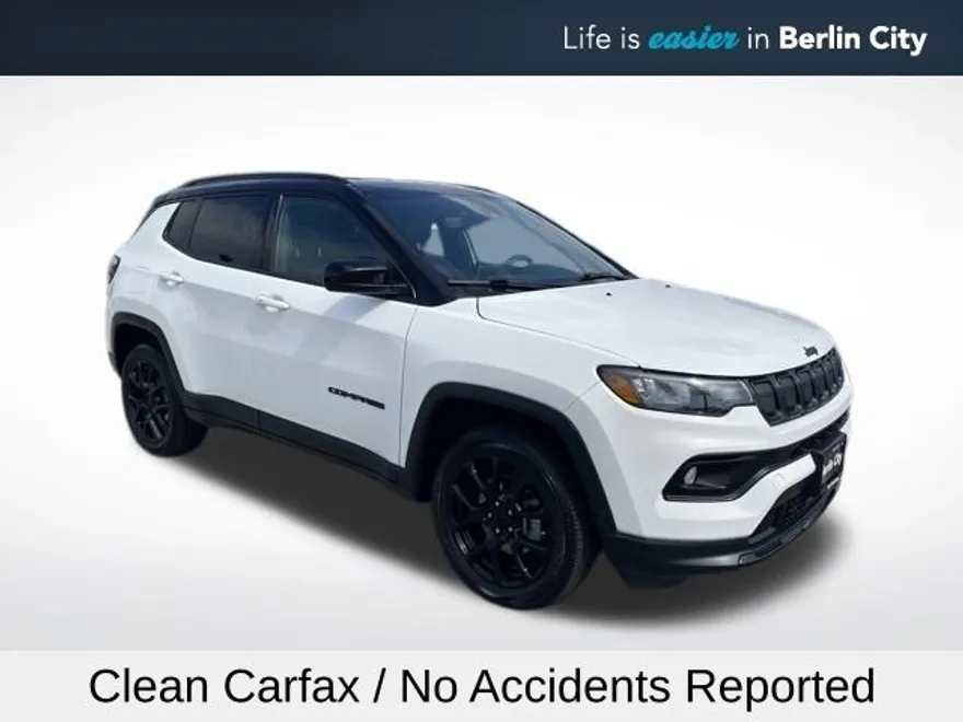 2022 Jeep Compass Altitude photo 1