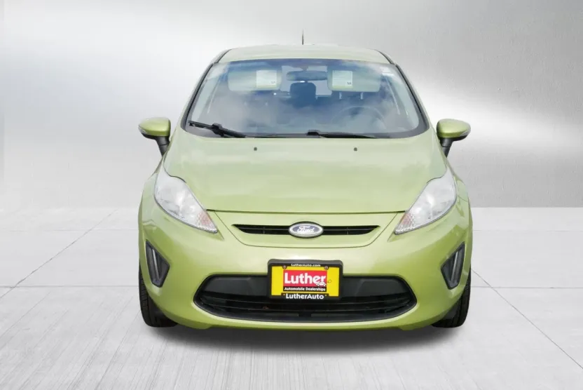 2013 Ford Fiesta SE photo 1