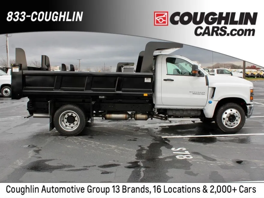 2024 Chevrolet Silverado 5500HD Work Truck photo 1