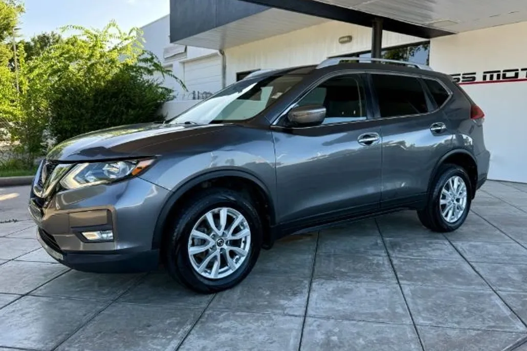 2019 Nissan Rogue S AWD photo 1
