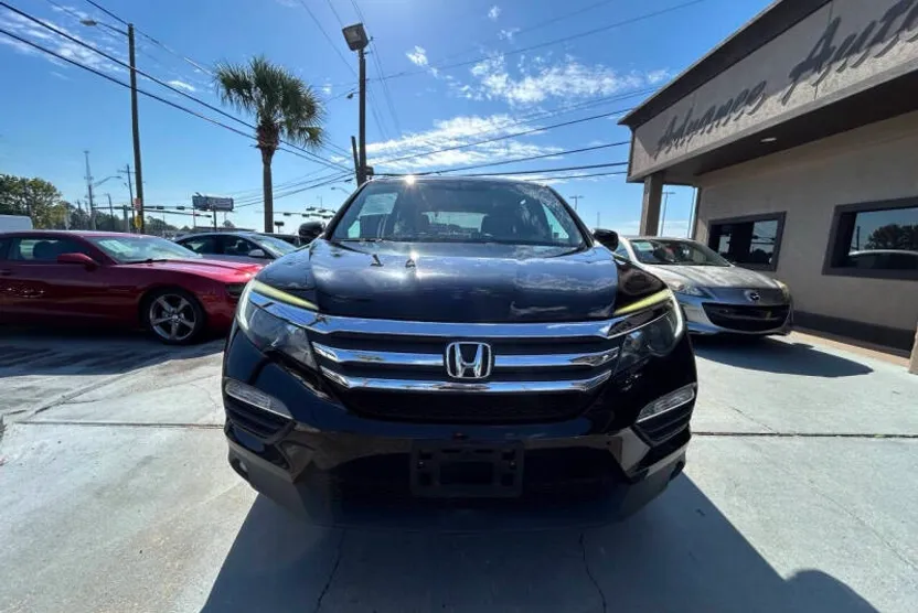 2018 Honda Pilot EX photo 1