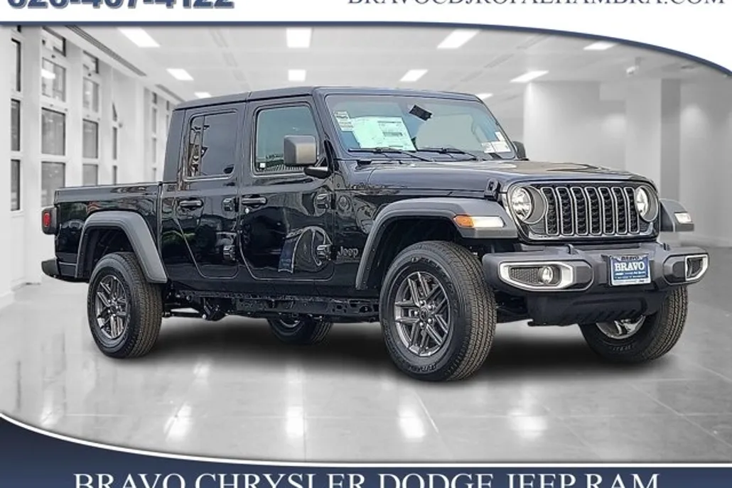 2025 Jeep Gladiator Sport S photo 1