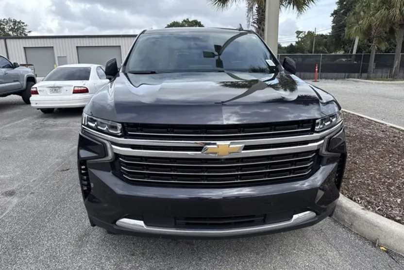 2023 Chevrolet Tahoe LT photo 1
