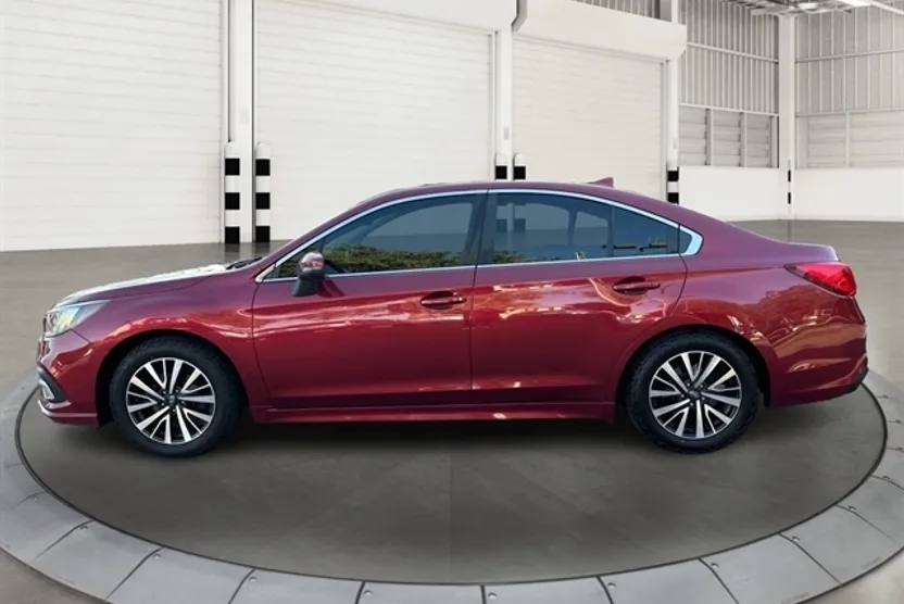2018 Subaru Legacy 2.5i Premium photo 1