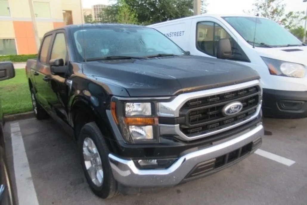 2023 Ford F-150 XLT photo 1