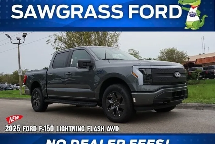 2025 Ford F-150 Lightning photo 1