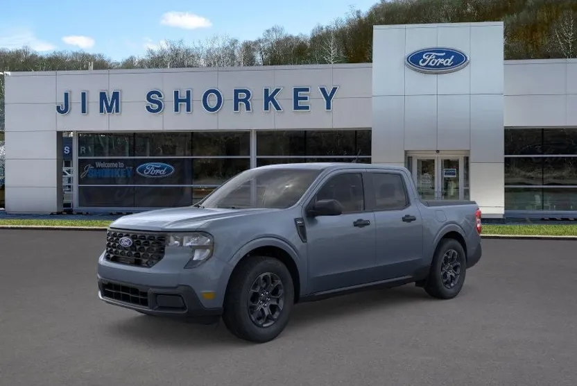 2025 Ford Maverick XLT photo 1