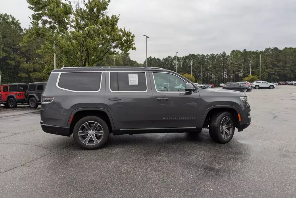 2022 Jeep Grand Wagoneer I photo 1