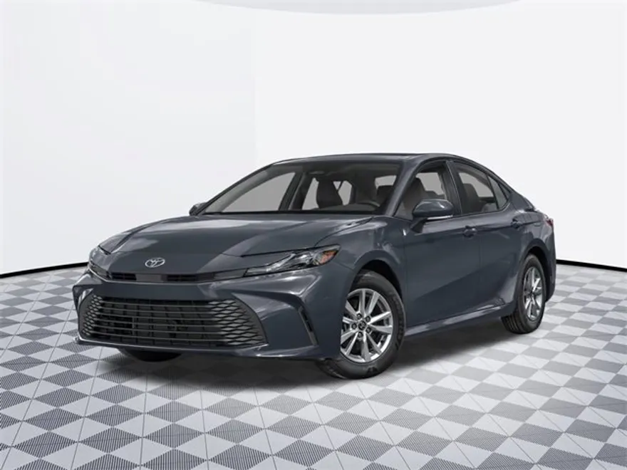 2026 Toyota Camry LE photo 1