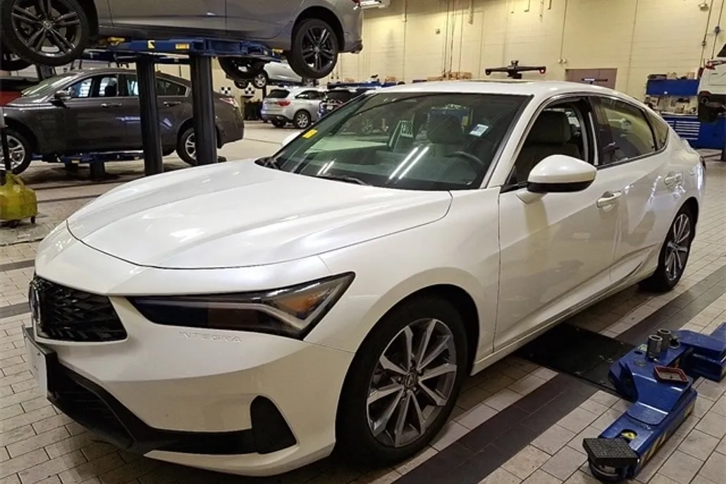 2023 Acura Integra Base photo 1