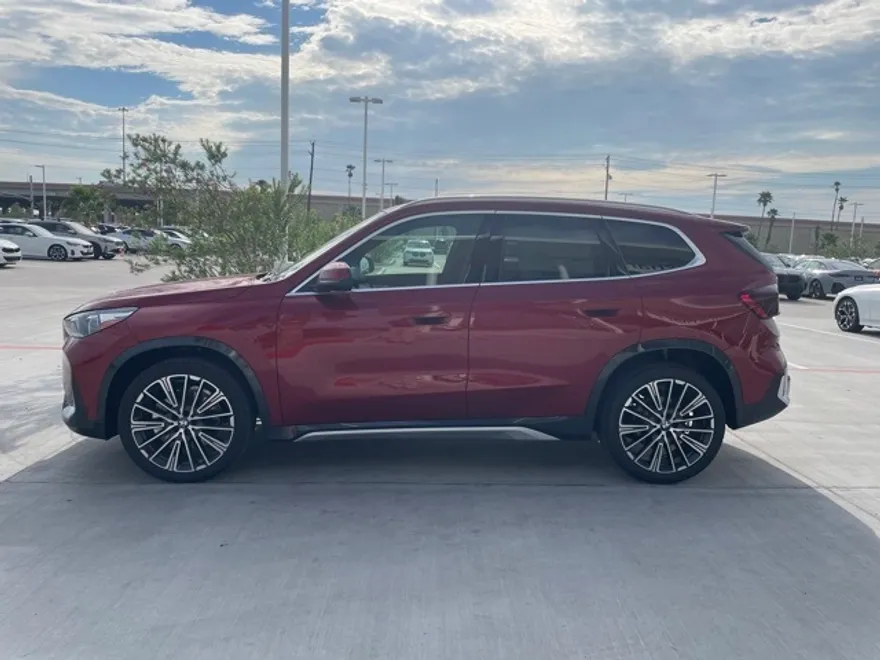 2026 Bmw X1 XDrive28i photo 1