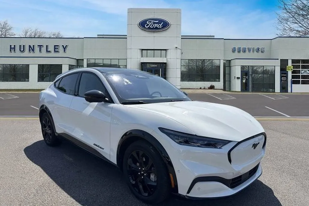 2023 Ford Mustang Mach-E Premium photo 1