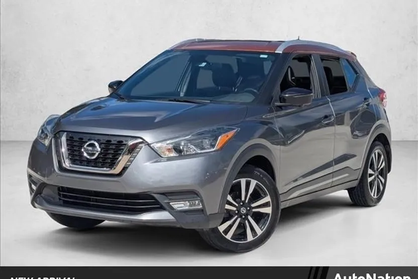 2019 Nissan Kicks SR photo 1