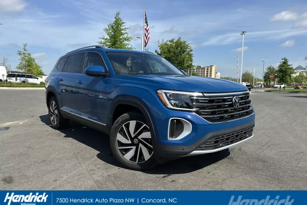2025 Volkswagen Atlas SEL photo 1