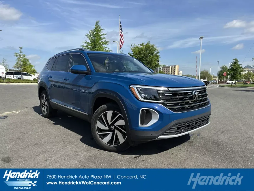 2025 Volkswagen Atlas SEL photo 1
