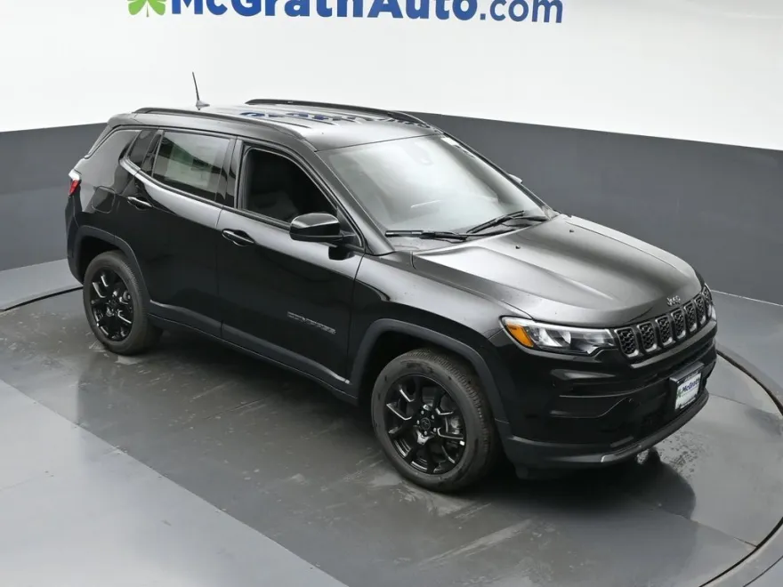 2026 Jeep Compass Latitude photo 1