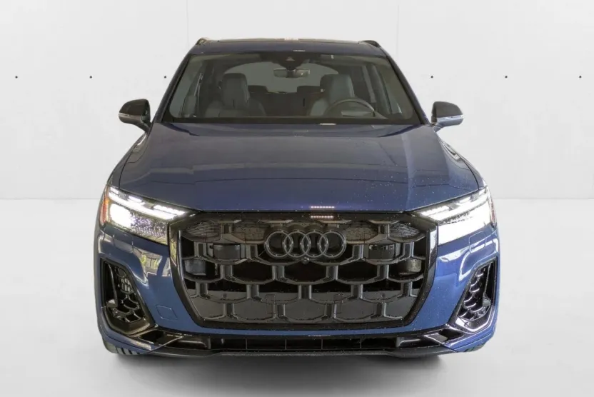 2025 Audi SQ7 Prestige photo 1