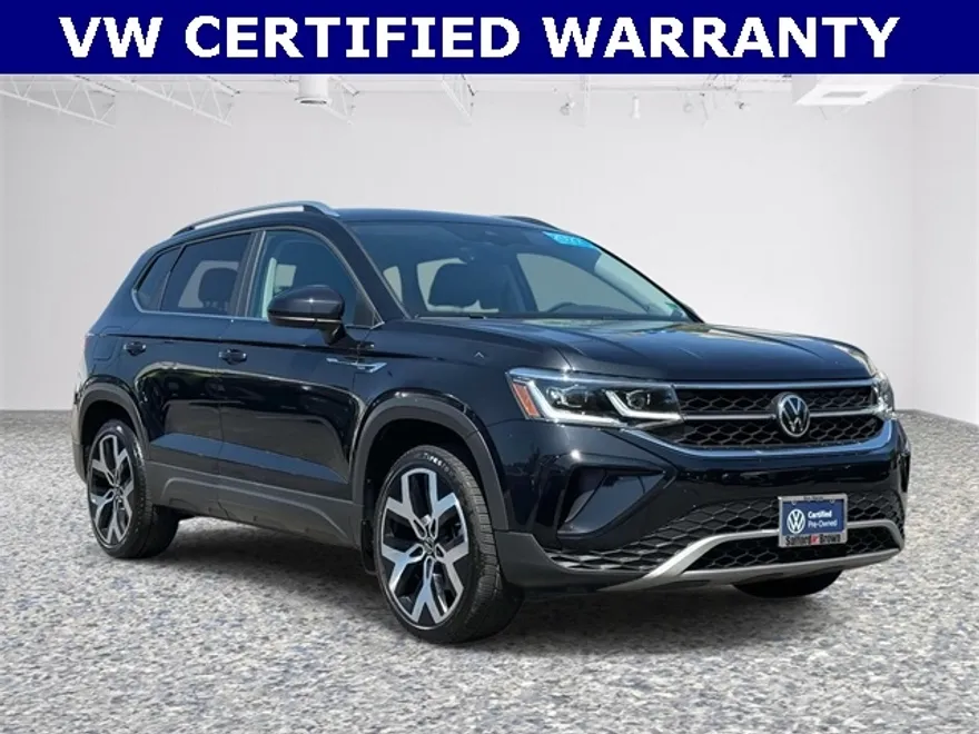 2022 Volkswagen Taos SEL photo 1