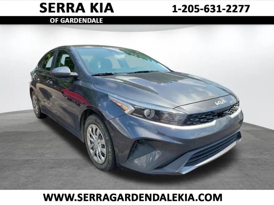 2022 Kia Forte FE photo 1