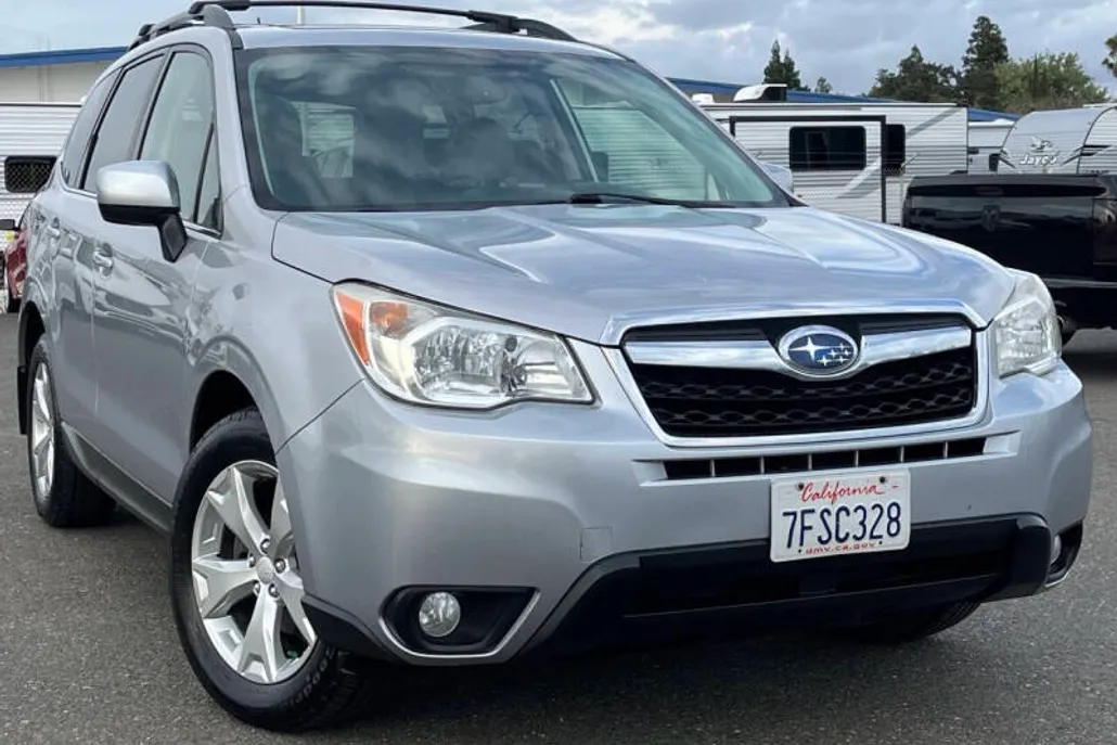 2015 Subaru Forester 2.5i Limited photo 1