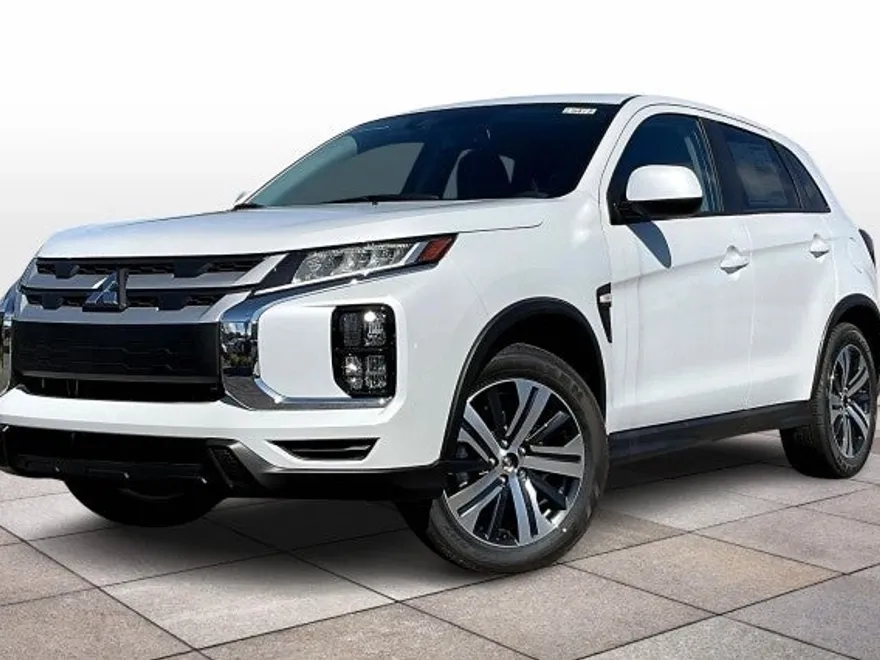 2025 Mitsubishi Outlander Sport ES photo 1
