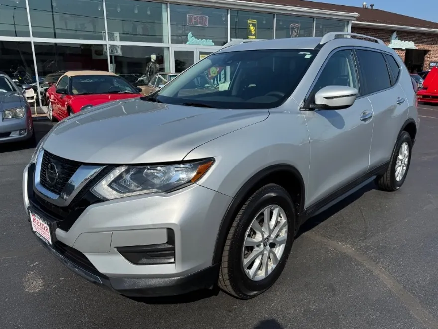2019 Nissan Rogue SV AWD photo 1