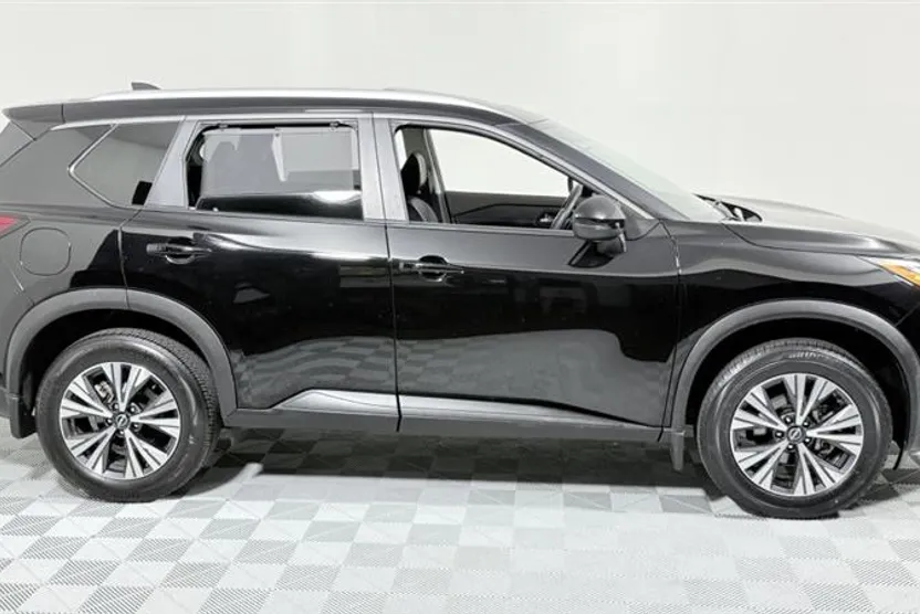 2023 Nissan Rogue SV AWD photo 1