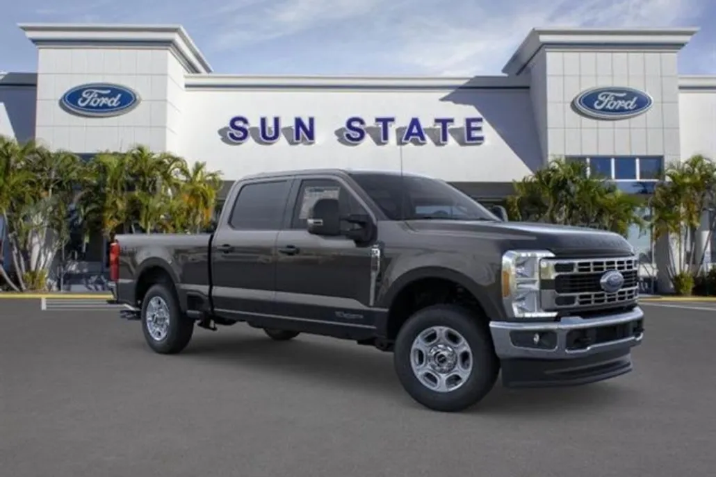 2026 Ford F-350 XLT photo 1