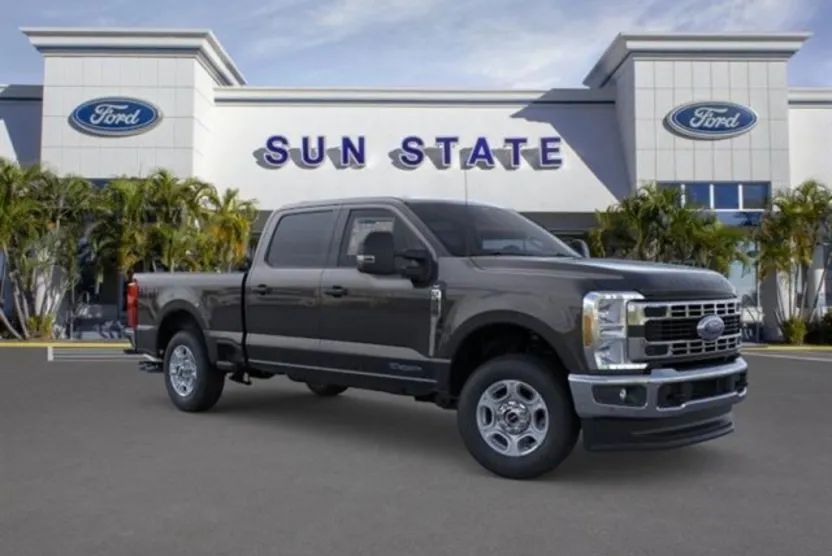 2026 Ford F-350 XLT photo 1