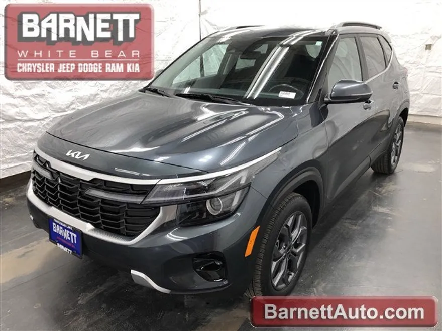 2024 Kia Seltos S photo 1