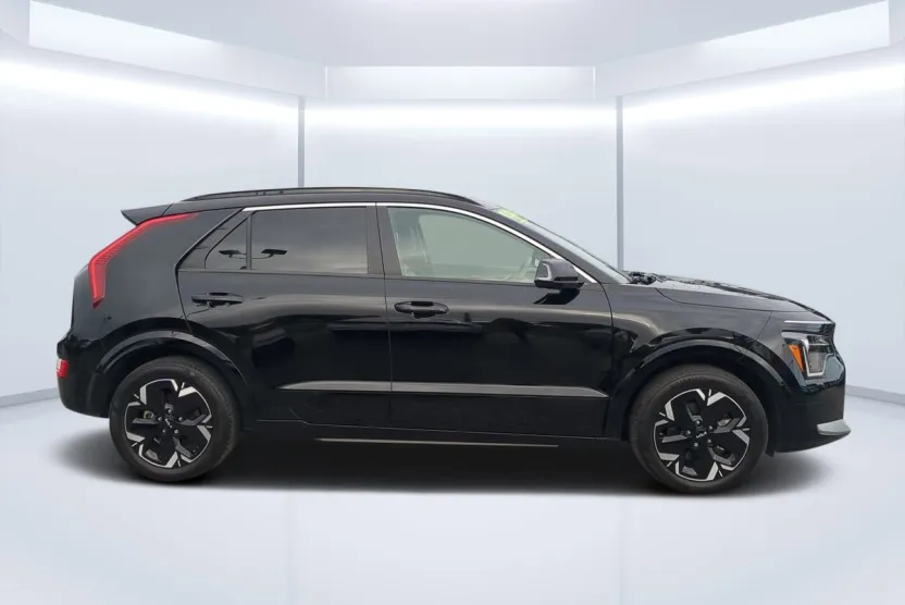 2023 Kia Niro EV Wind photo 1