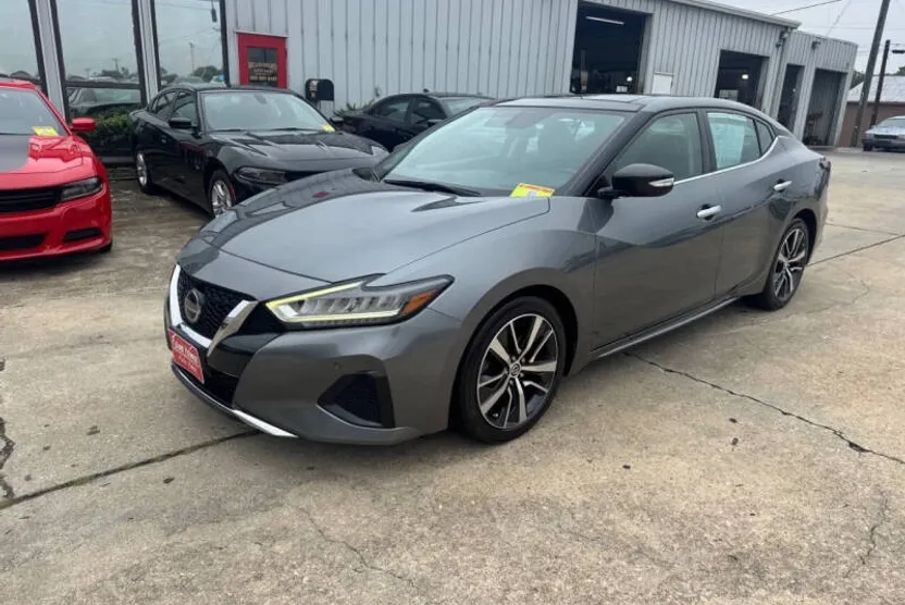 2019 Nissan Maxima SL photo 1