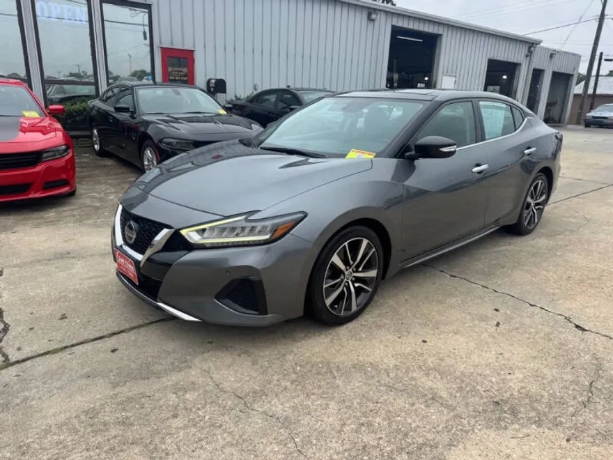 2019 Nissan Maxima SL photo 1