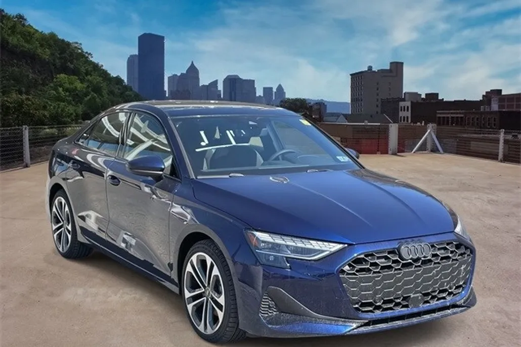 2025 Audi A3 Premium Plus 40 TFSI Quattro photo 1