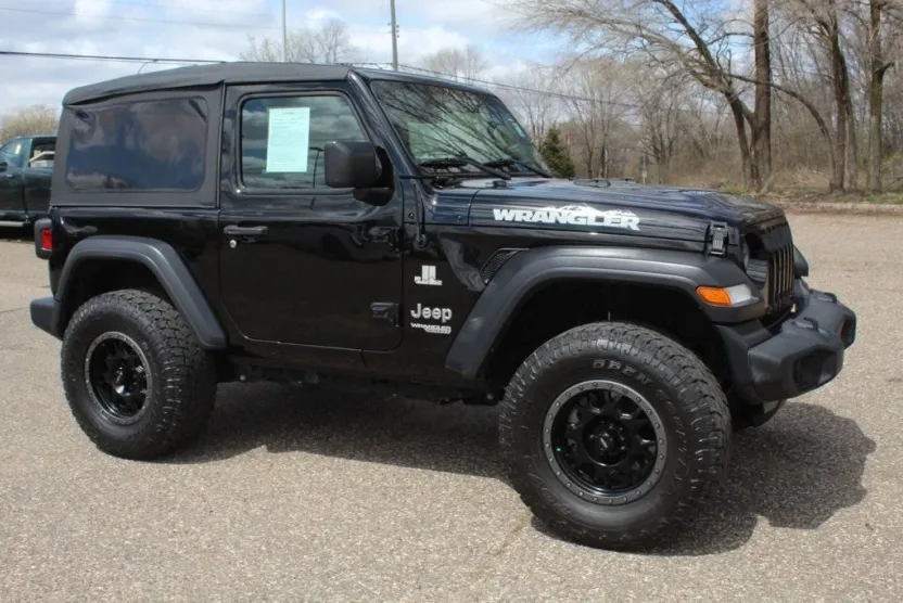 2019 Jeep Wrangler Sport S photo 1