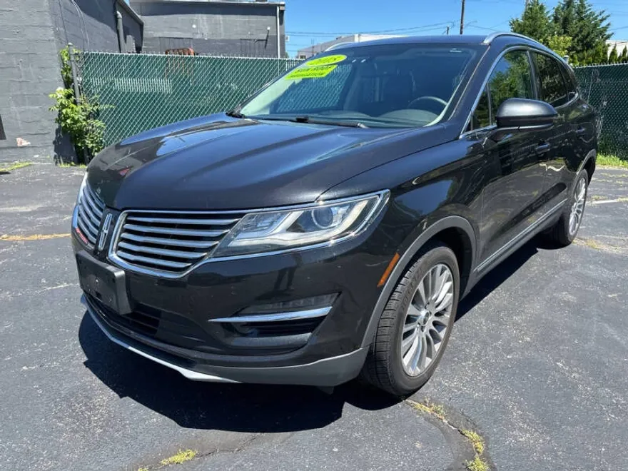 2015 Lincoln MKC photo 1