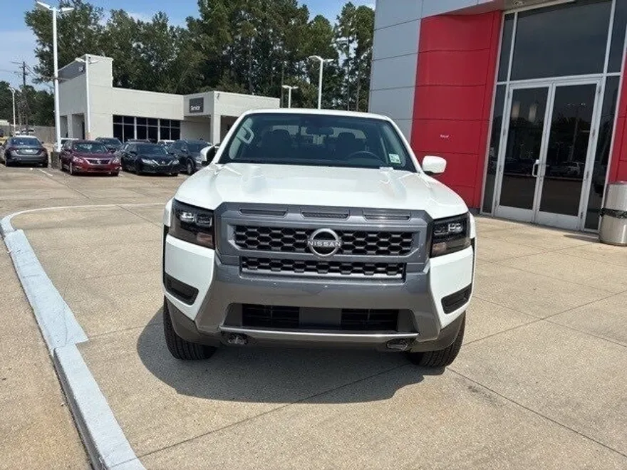 2026 Nissan Frontier SV photo 1