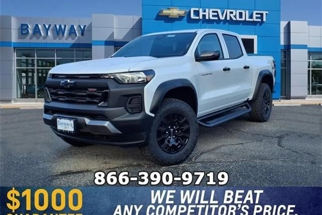 2025 Chevrolet Colorado Trail Boss photo 1