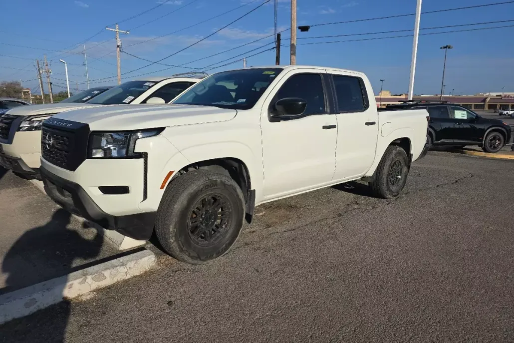 2022 Nissan Frontier S photo 1