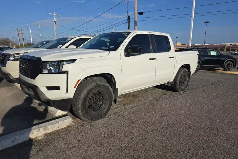 2022 Nissan Frontier S photo 1