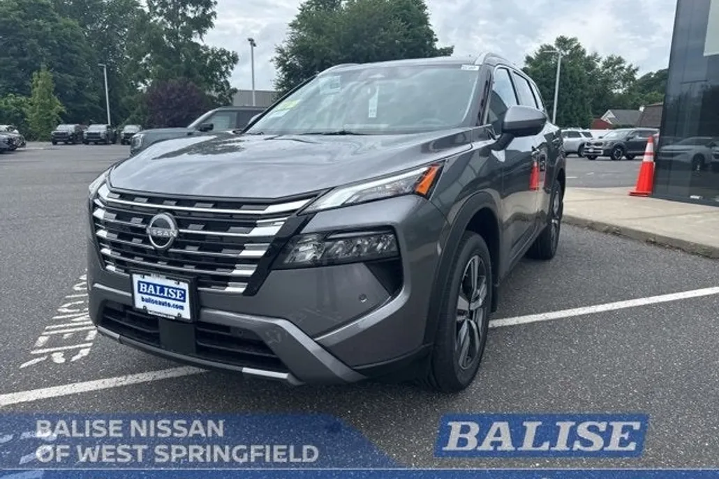 2025 Nissan Rogue SL photo 1