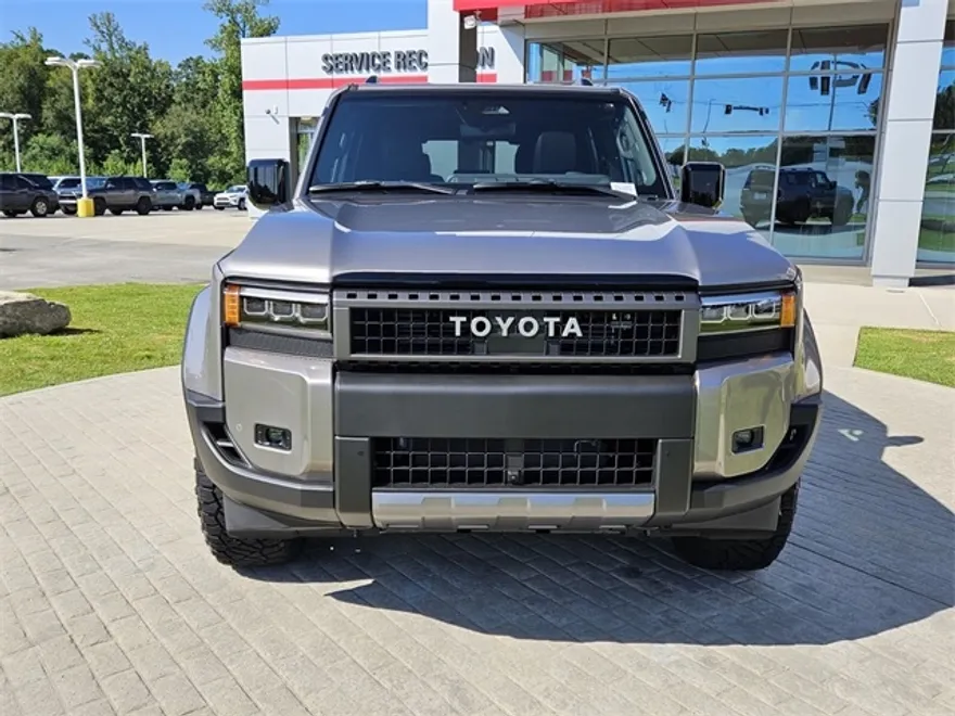 2025 Toyota Land Cruiser Base photo 1