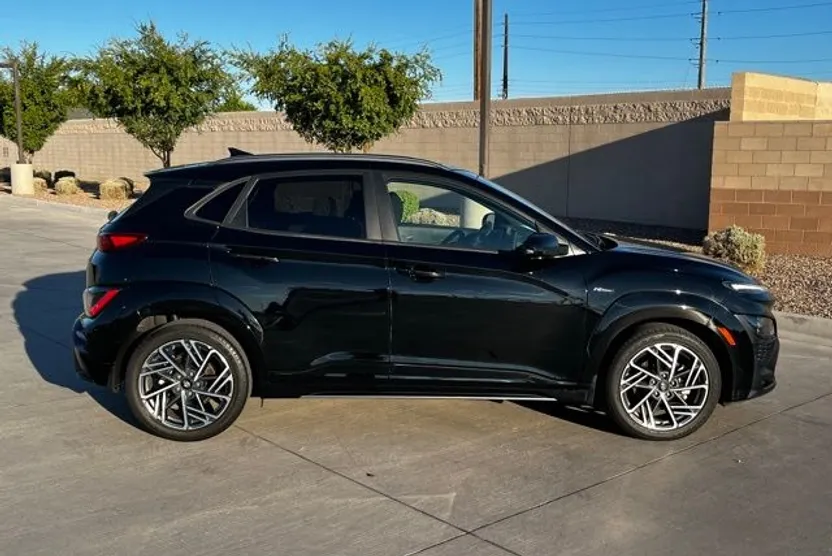 2023 Hyundai Kona N Line photo 1