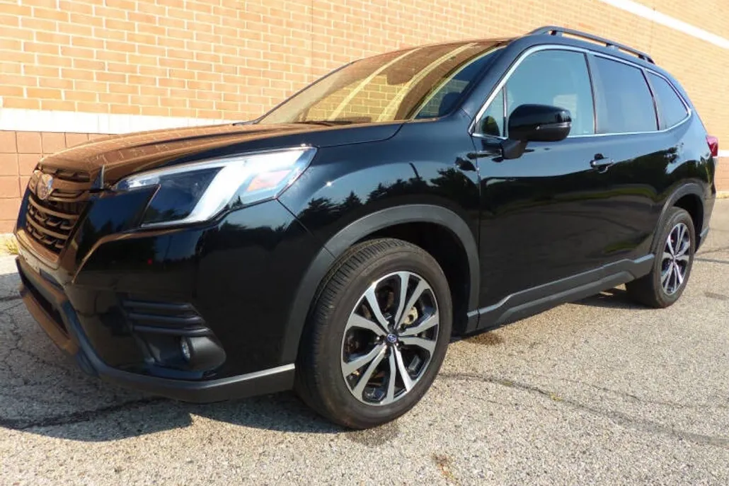 2024 Subaru Forester Limited photo 1