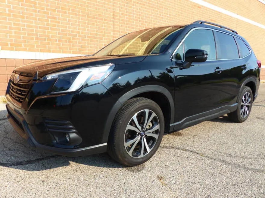 2024 Subaru Forester Limited photo 1