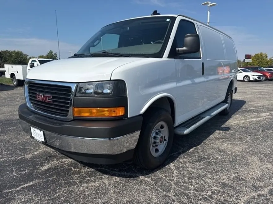 2024 Gmc Savana Cargo 2500 photo 1