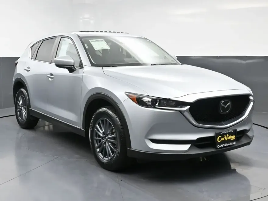 2021 Mazda CX-5 Touring photo 1
