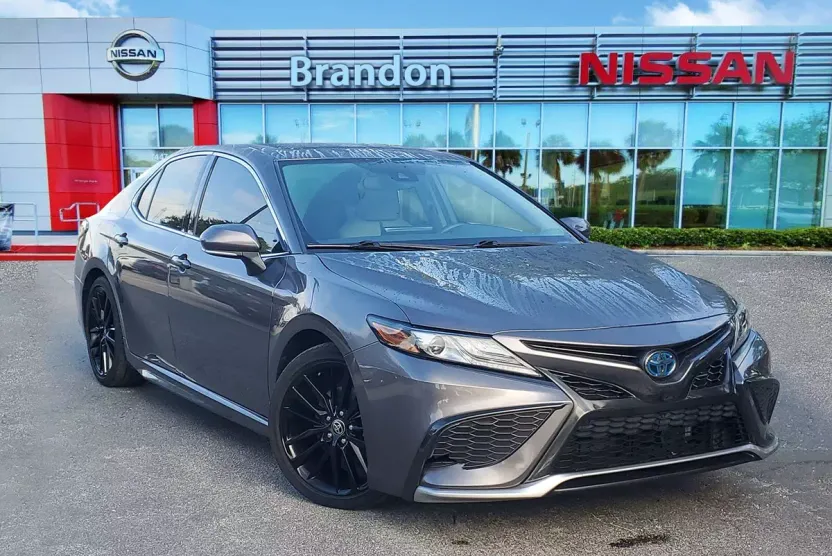 2022 Toyota Camry Hybrid XSE photo 1