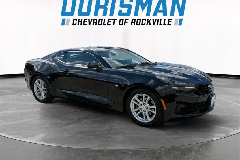 2022 Chevrolet Camaro 1LS photo 1